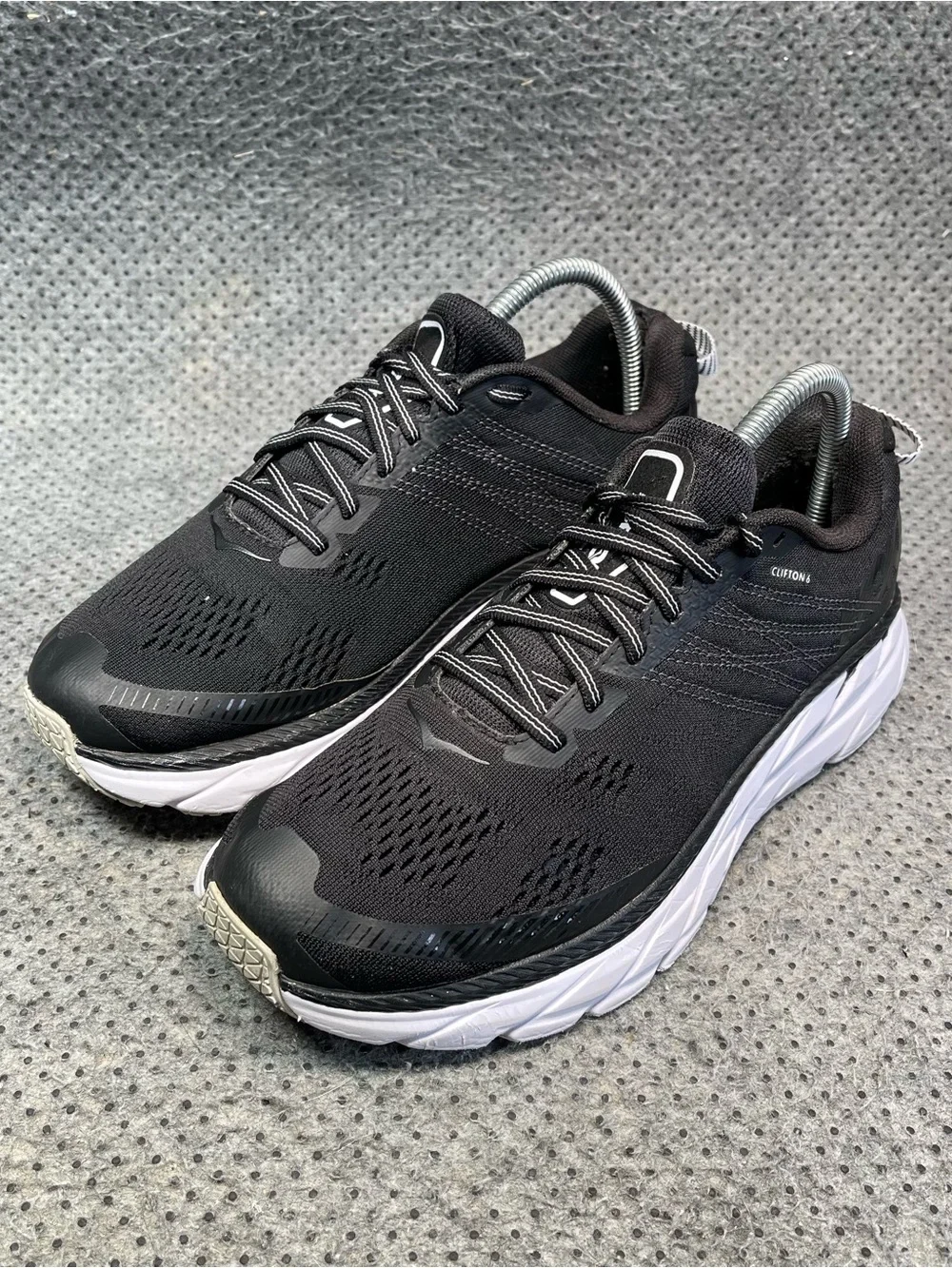 Hoka One One Clifton 6 Black Running Shoes Size 7.5 Women’s